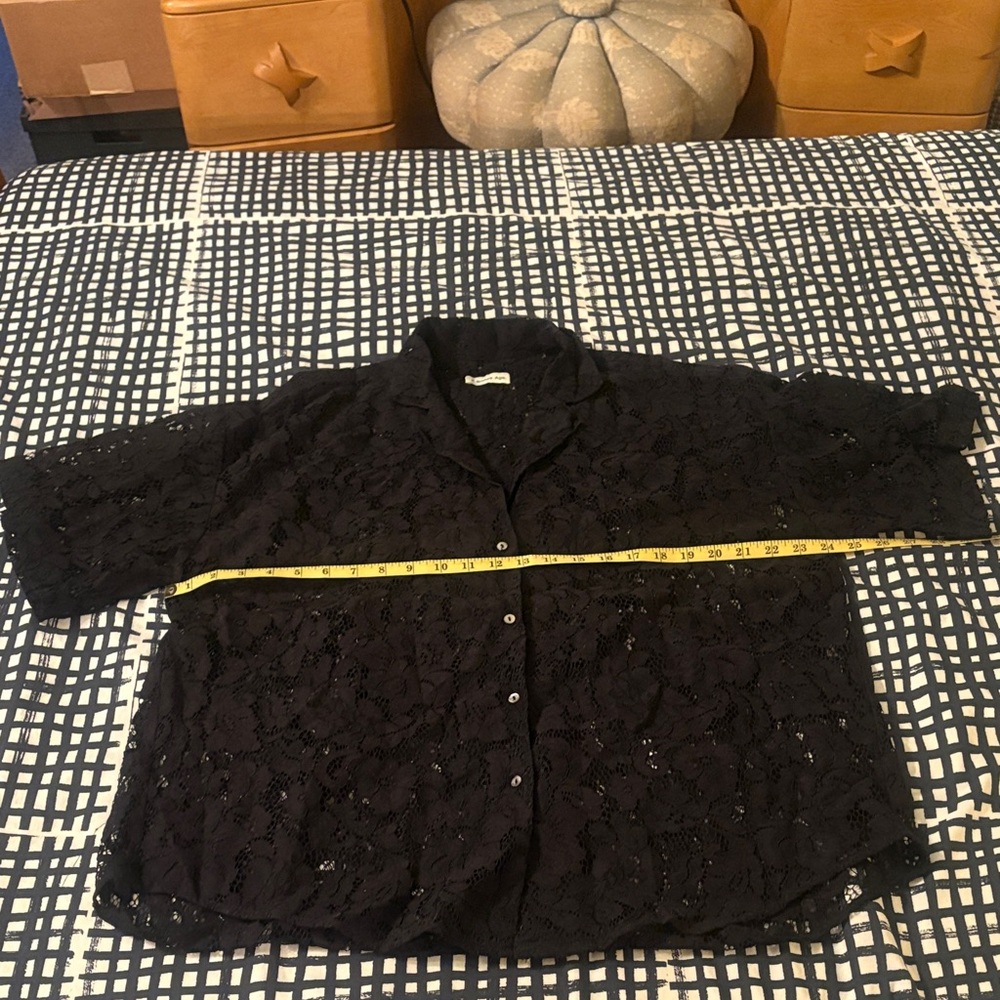 A Bronze Age oversized lace Romeo top Size M - Picture 3 of 13